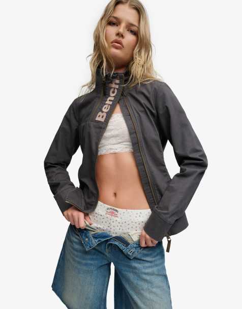 Bench. x Superdry & Co – Ripstop-Jacke in Anthrazit/Dune mit Zwei-Wege-Reißverschluss und Stehkragen - view 1