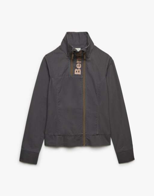 Bench. x Superdry & Co – Ripstop-Jacke in Anthrazit/Dune mit Zwei-Wege-Reißverschluss und Stehkragen, 5 von 5