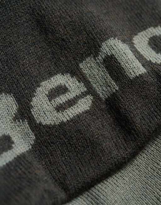 Bench. x Superdry & Co – Skater-Strickmütze aus Jacquard in Anthrazit, 4 von 4