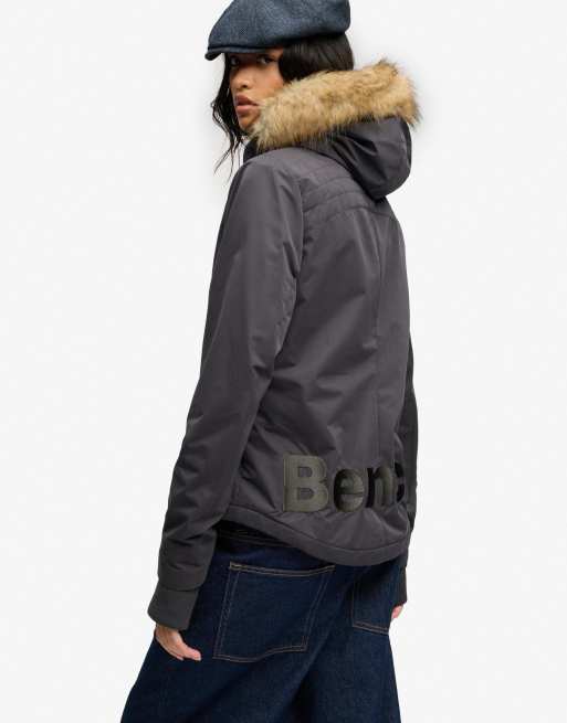Bench. x Superdry & Co – Windjacke in Anthrazit/Beluga-Anthrazit mit Kapuze mit Kunstpelzbesatz, 2 von 6