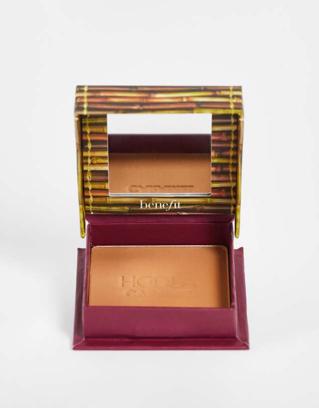 Benefit Cosmetics Hoola Matte Bronzer Caramel