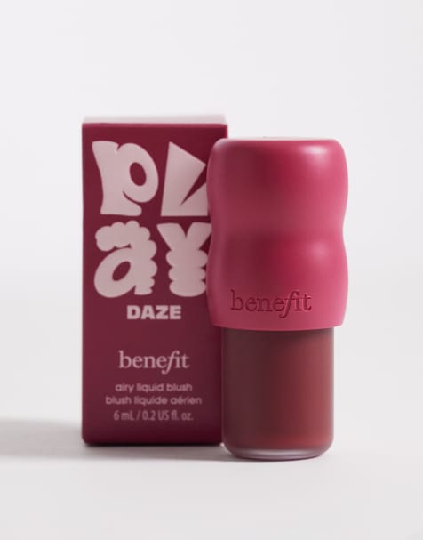 Benefit Play Daze natural-matte liquid blush - berri - view 1