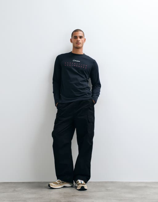 Berghaus Compass essential t-shirt in jet black, 2 of 5