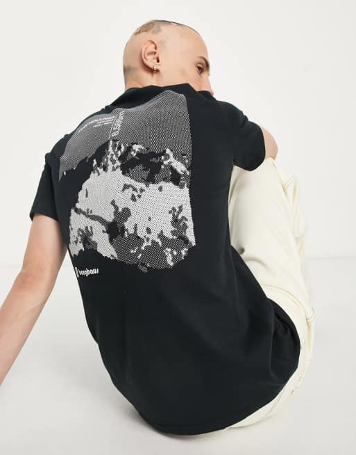 Berghaus - Dean Street - T-shirt unisex nera con stampa di montagna Kanchenjunga Static sul retro