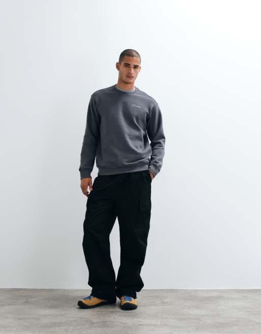 Berghaus Essential logo sweatshirt in archive black, 2 of 5