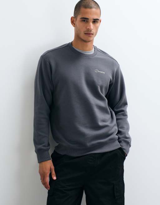 Berghaus Essential logo sweatshirt in archive black, 4 of 5