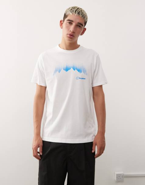 Berghaus – Mountain Strike – T-Shirt in Weiß - view 1