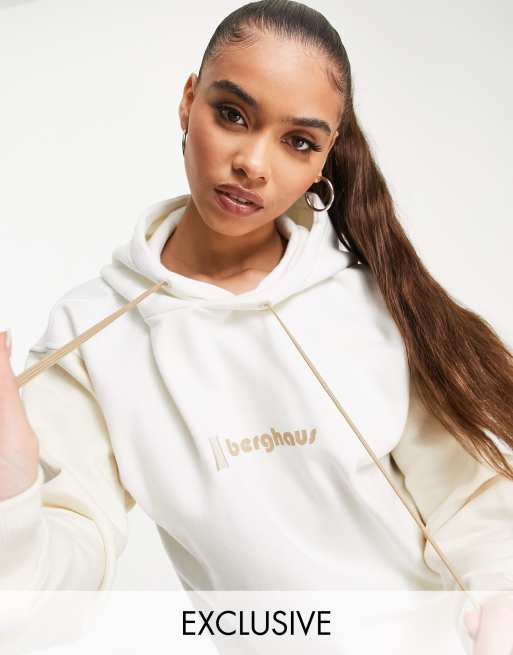 Berghaus – Oversize-Kapuzenpullover mit Blockfarben in Beige, exklusiv bei ASOS