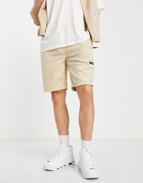https://images.asos-media.com/products/berghaus-polarplus-shorts-in-beige/201516441-4?$n_550w$&wid=550&fit=constrain