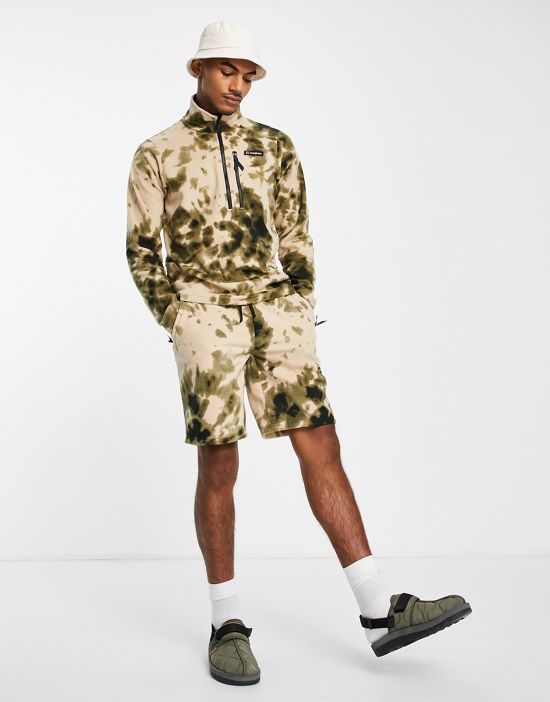 https://images.asos-media.com/products/berghaus-polarplus-shorts-in-green-tie-dye/201517228-4?$n_550w$&wid=550&fit=constrain