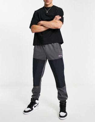 Berghaus Reacon panel joggers in black