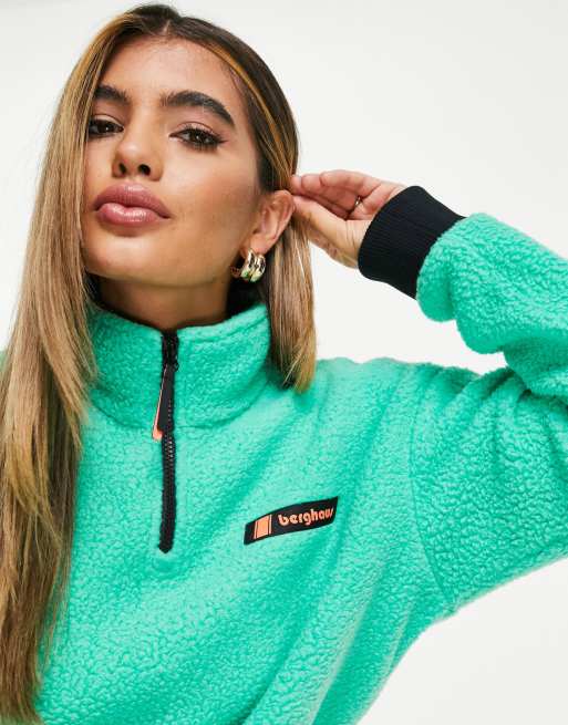 https://images.asos-media.com/products/berghaus-retaya-cropped-1-4-zip-fleece-in-green/200848403-2?$n_640w$&wid=513&fit=constrain