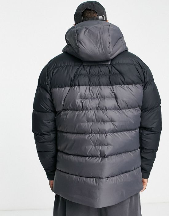 https://images.asos-media.com/products/berghaus-ronnas-reflect-jacket-in-gray/200808297-2?$n_550w$&wid=550&fit=constrain