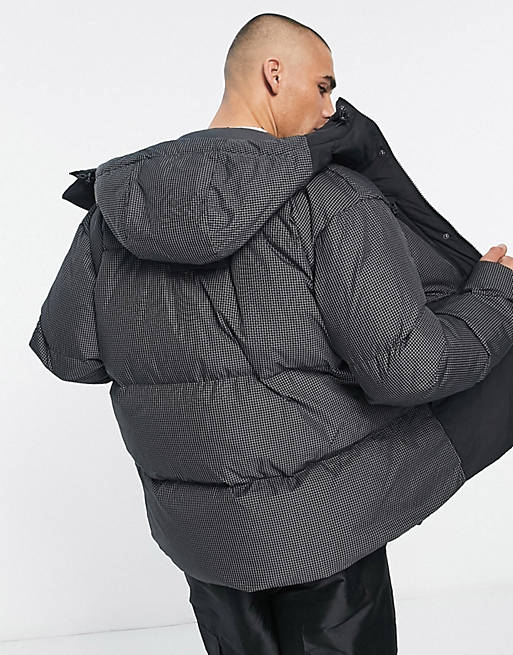 Berghaus Sabber water resistant hooded down puffer jacket in black