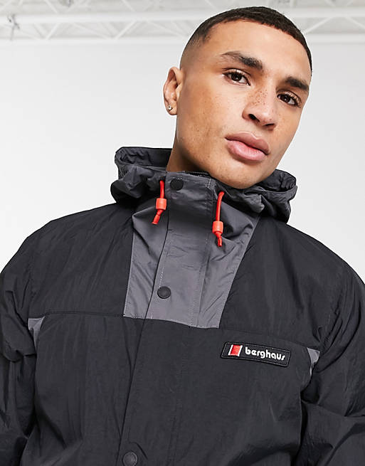 Berghaus U Windbreaker jacket in black