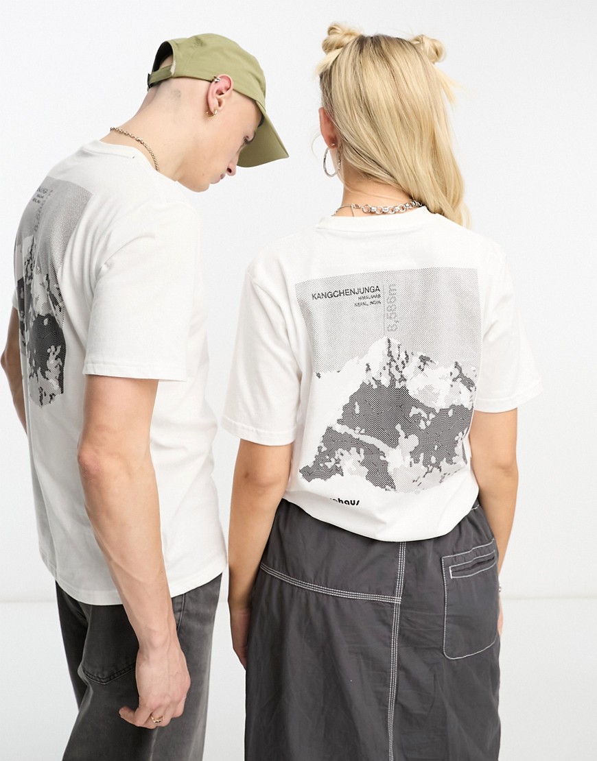 unisex Kangchenjunga t-shirt with print in white