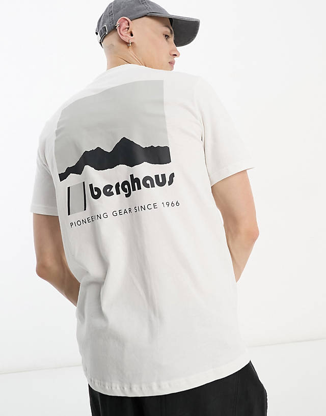 Berghaus - unisex skyline lhotse t-shirt with print in white