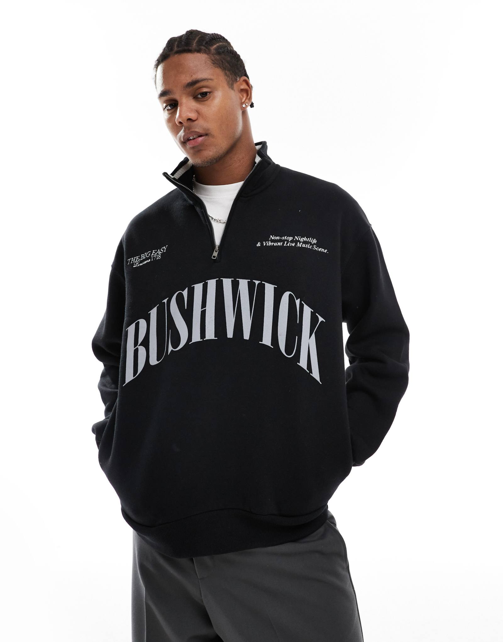 Толстовка с принтом и молнией на воротнике Bershka 14 черного цвета 8390₽