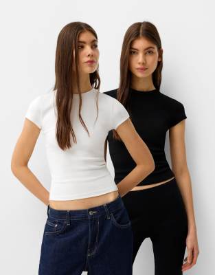Bershka 2 pack of short sleeve round neck t-shirts in white
