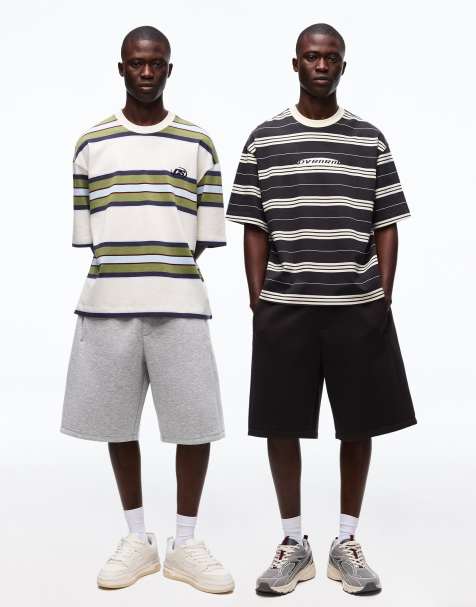 Bershka – 2er-Pack Oversize-Shorts in weißer Neoprenoptik - view 1
