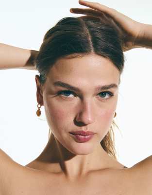 Bershka - 3er-Pack Ohrringe im Wasserfall-Design mit braunen Schmucksteinen-Brown