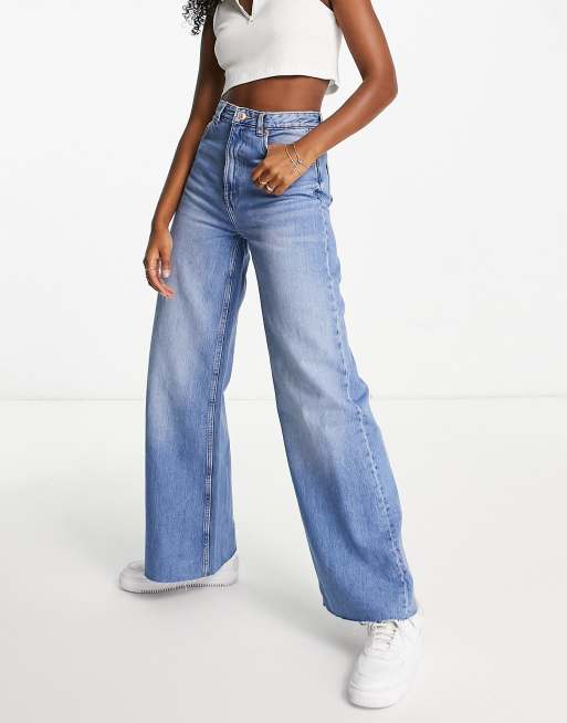 Bershka 90s baggy jeans in vintage blue