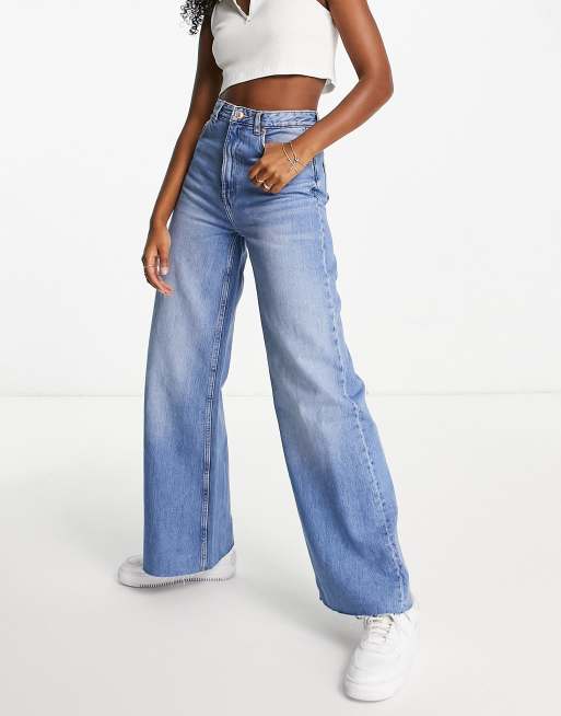 Bershka 90s baggy jeans in vintage blue | ASOS