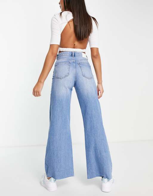 Bershka 90s baggy jeans in vintage blue, 2 of 4