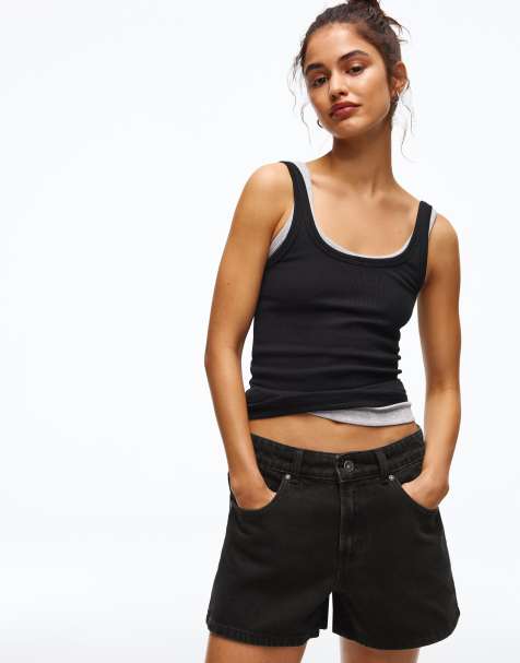 Bershka '90s denim shorts in black - view 1