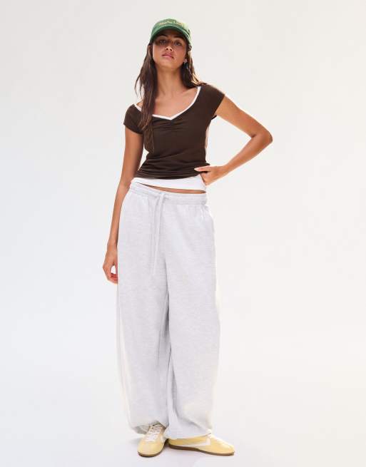 Bershka - Aangerimpeld T-shirt met korte mouwen in bruin, 3 van 4