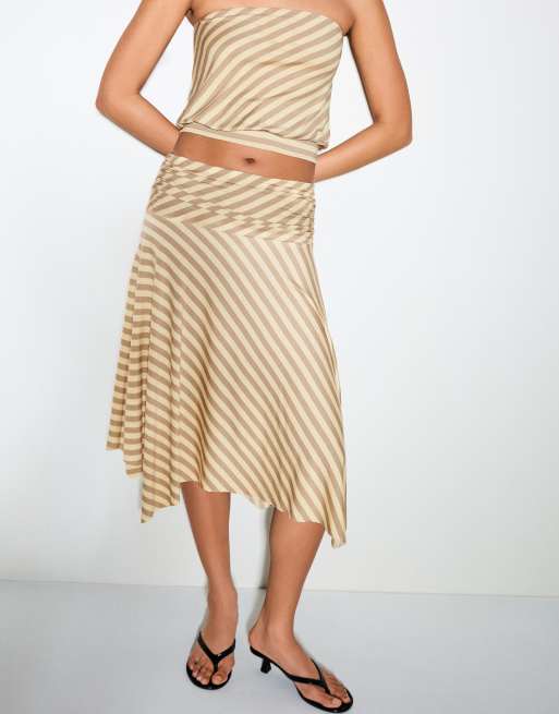 Bershka - Aangerimpelde midirok met modal-effect in geel, 3 van 4