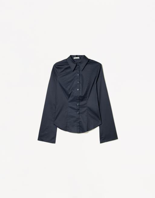 Bershka - Aansluitend overhemd met uitlopende mouwen in marineblauw, 2 van 4
