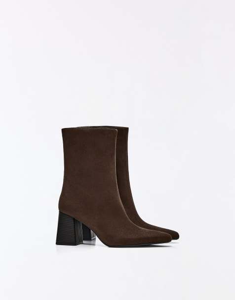 Bershka ankelboots med blockklack i brunt - view 1