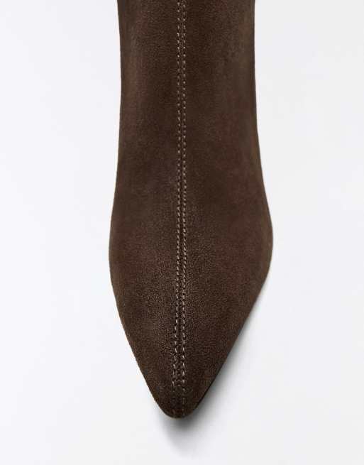 Bershka ankelboots med blockklack i brunt, 4 av 6