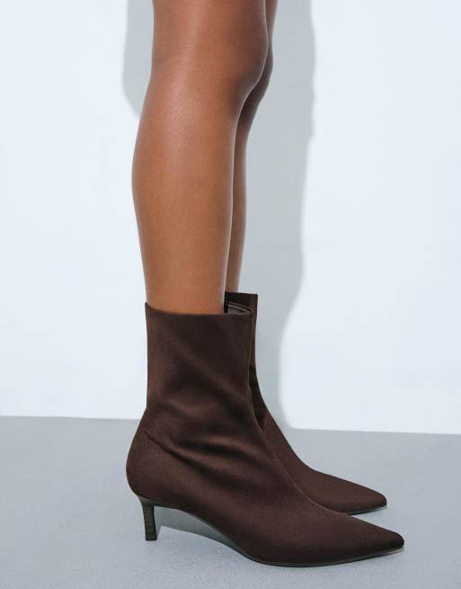 Bershka – Ankle Boots in Braun mit Kitten-Absatz, 2 von 4