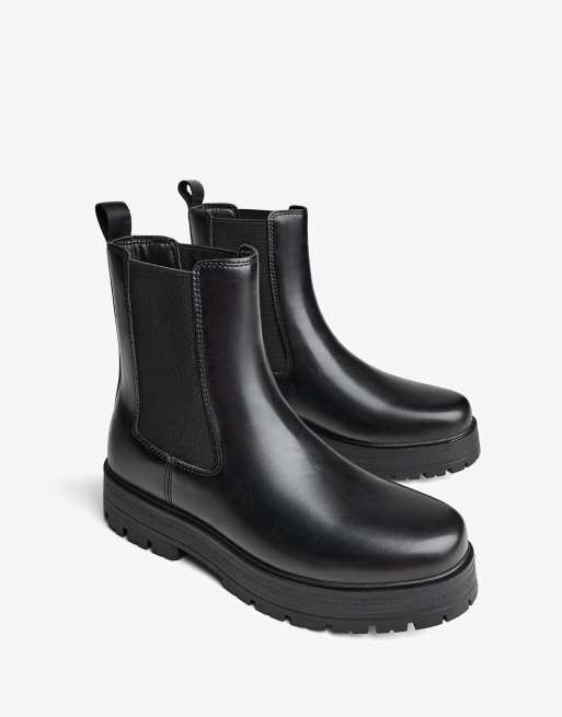 Bershka Ankle boots with elastic detail in black, 4 of 4