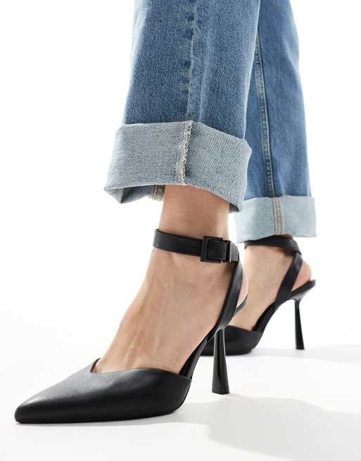  Bershka ankle strap heeled court shoes in black