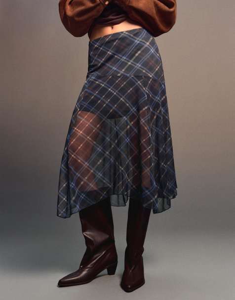 Bershka Asymmetric check midi skirt in navy - view 1