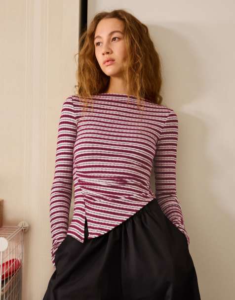 Bershka Asymmetric long sleeve t-shirt in burgundy - view 1