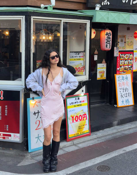 Bershka - Asymmetrische mini jurk van satijn in roze - view 1