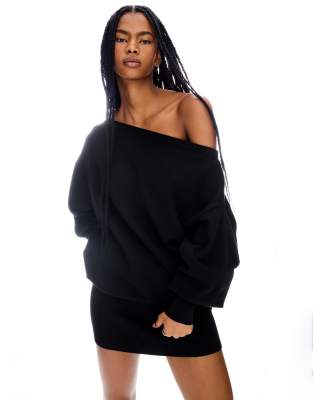 Bershka - Asymmetrisches Minikleid in Schwarz mit geripptem Saum