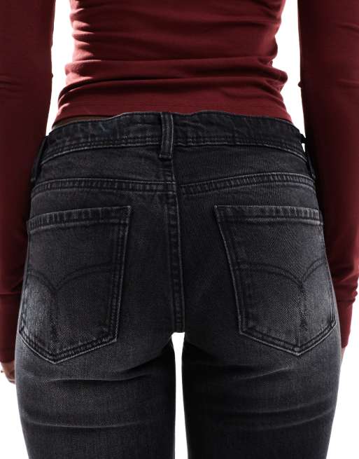 Bershka – Ausgestellte Jeans in Schwarz mit niedrigem Bund, 5 von 5
