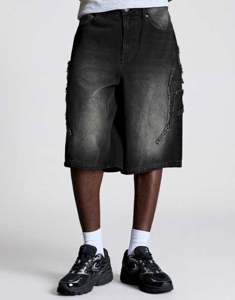 Bershka Baggy bermuda shorts with patch in black