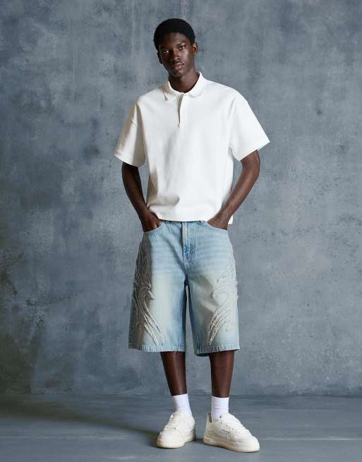 Bershka Baggy bermuda shorts with patch in light blue, 2 of 4