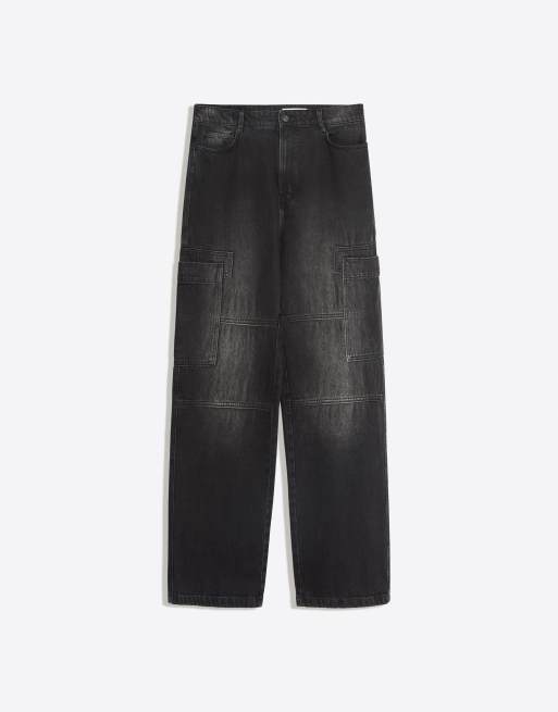 Bershka Baggy cargo jeans in black, 5 of 5