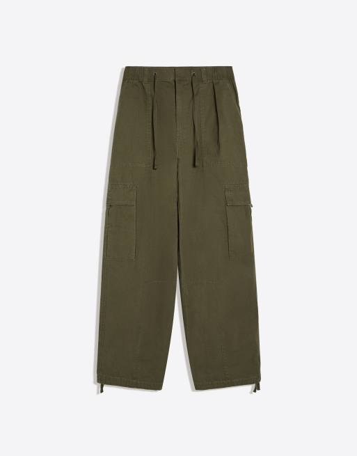 Bershka baggy cargobroek in kaki, 5 van 5