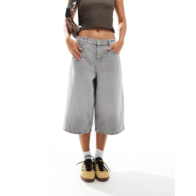 【INCHANT ME】Gray Catwash Bermuda Wide Denim Women's Grey Wash Long Bermuda Denim Shorts | Bash