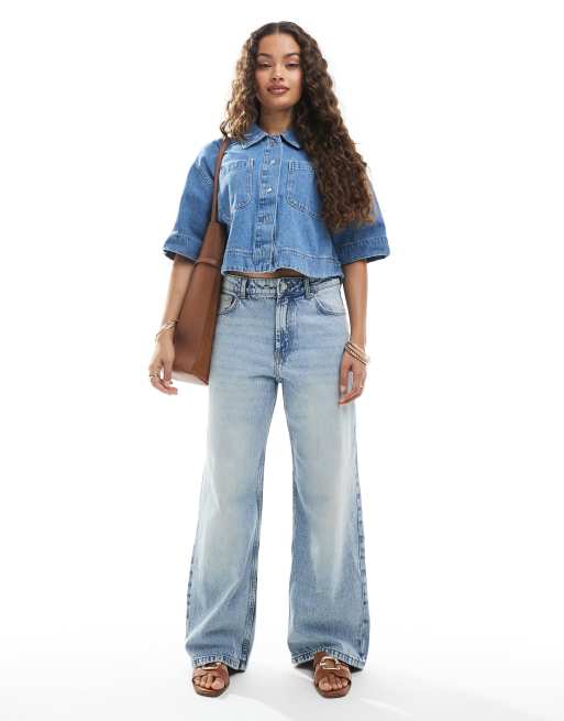 Bershka – Baggy-Jeans in heller Waschung mit weitem Schnitt