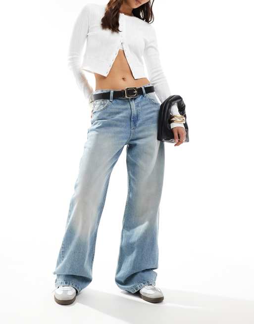 Bershka - Baggy jeans met wijde pijpen in 'dirty' blauw