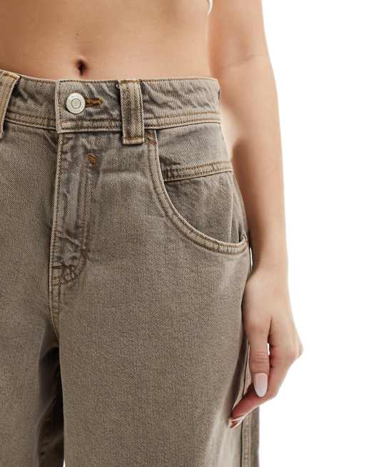 Bershka - Baggy jort met lange pasvorm in bruin met wassing, 2 van 5